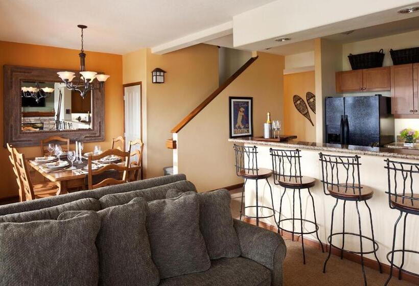 هتل Juniper Springs Resort