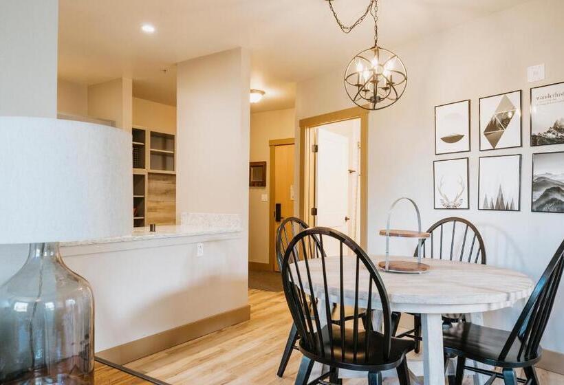 هتل Juniper Springs Resort