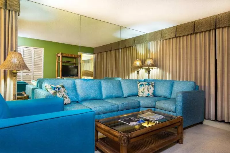 هتل Kahana Falls Resort