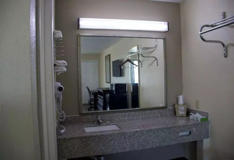 فندق Legacy Inn  Cookeville