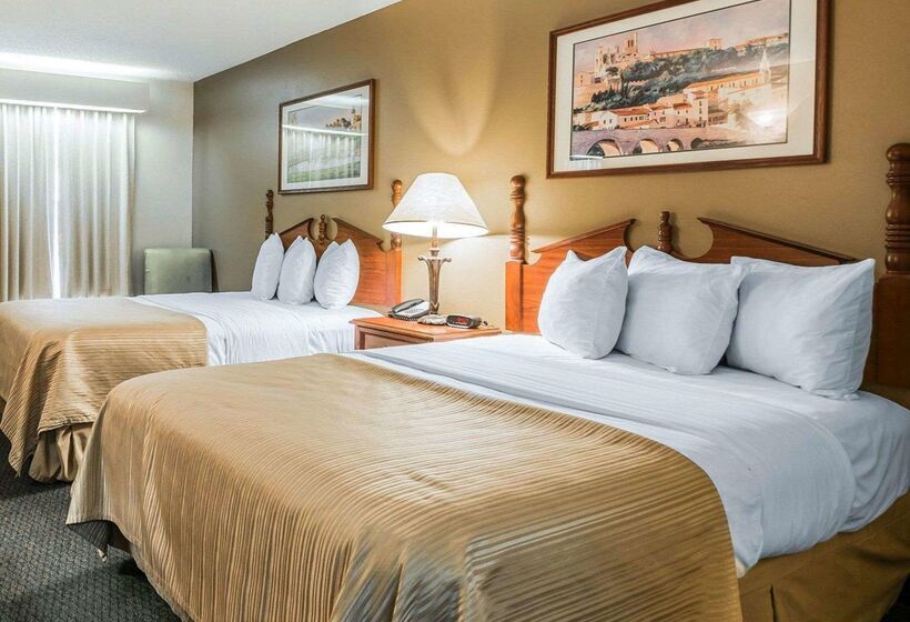 בית מלון כפרי Quality Inn