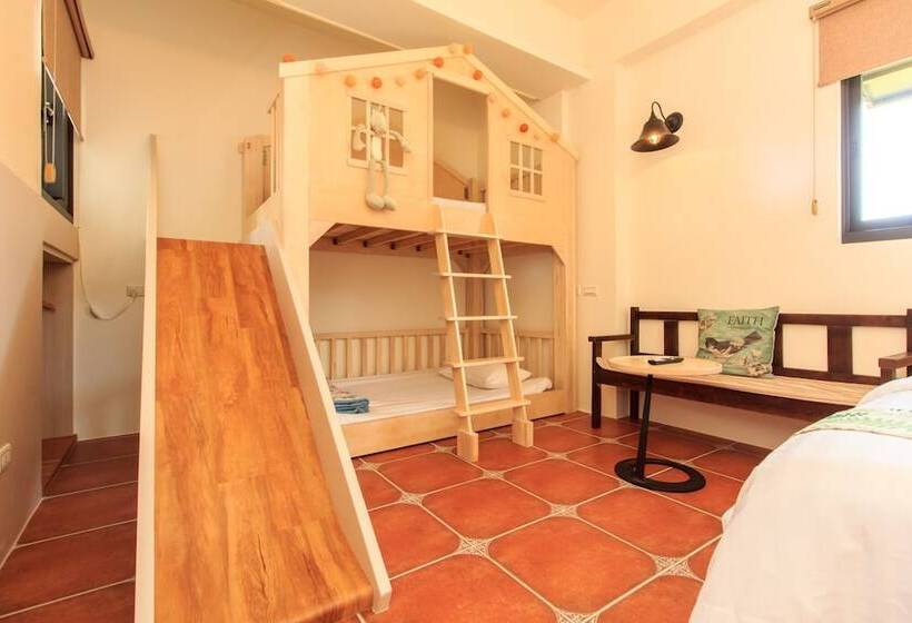 تختخواب و صبحانه Bj Classic Town