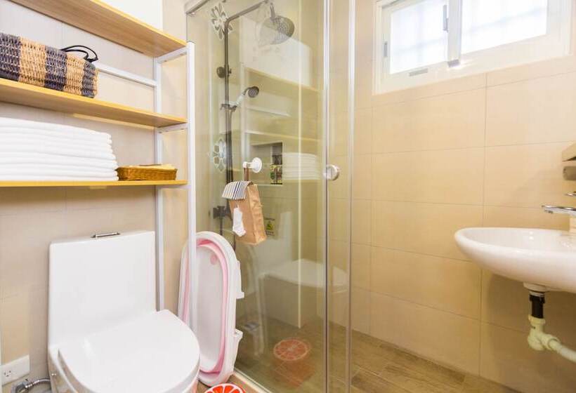 تختخواب و صبحانه Bj Classic Town