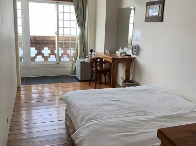 تختخواب و صبحانه Lu Din Manor