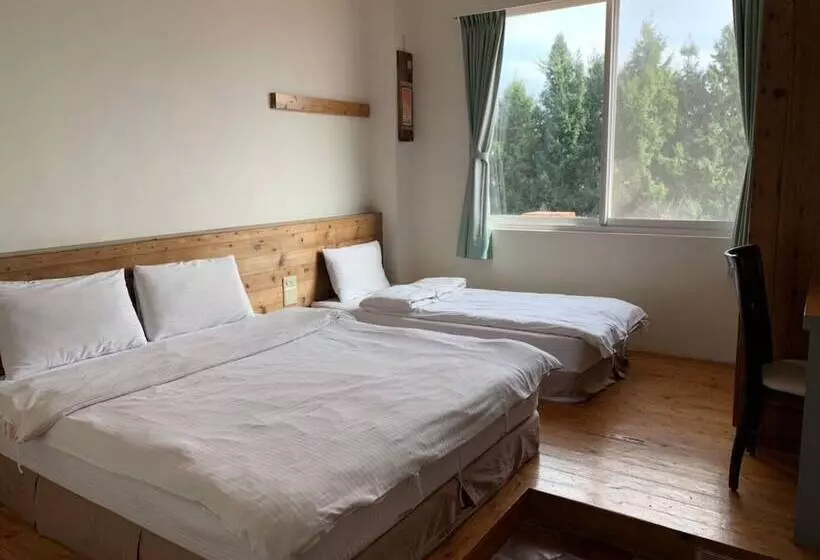 تختخواب و صبحانه Lu Din Manor
