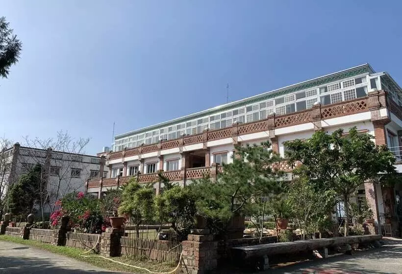 تختخواب و صبحانه Lu Din Manor
