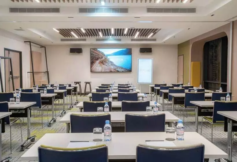 هتل Courtyard By Marriott Paris Porte De Versailles