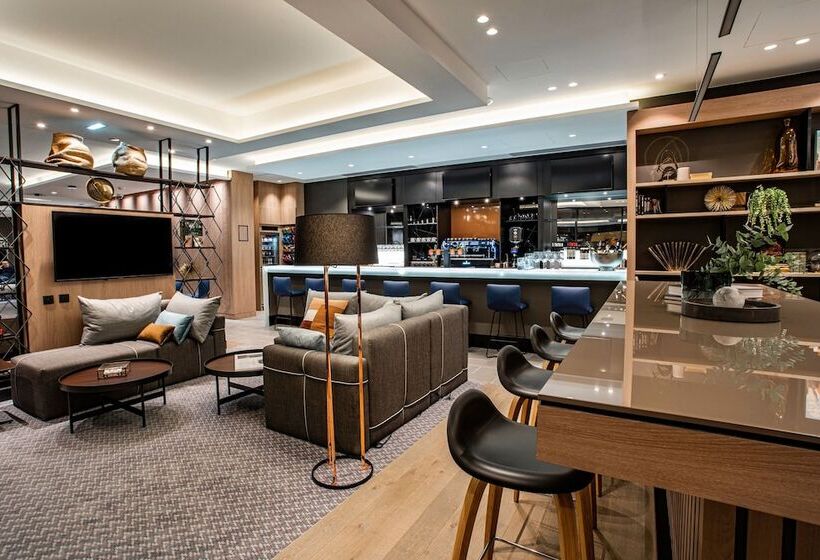 Hotell Courtyard By Marriott Paris Porte De Versailles