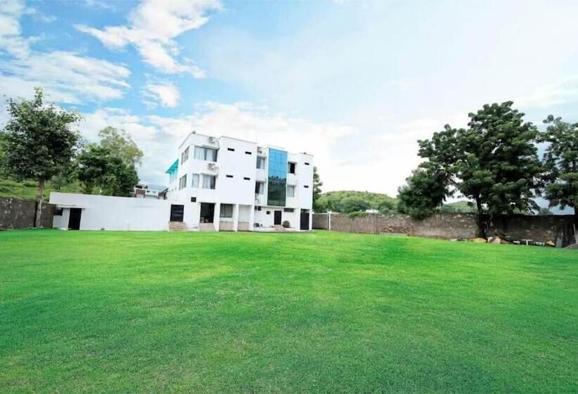 Hotel Dasmaya Resort