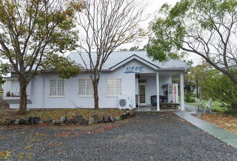 בית מלון כפרי Isokaze By Oyo Rooms