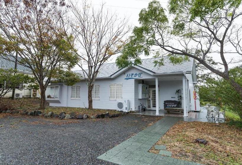 בית מלון כפרי Isokaze By Oyo Rooms