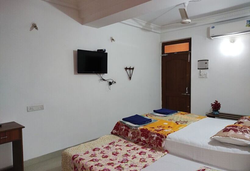 בית מלון כפרי Kismat Mahal