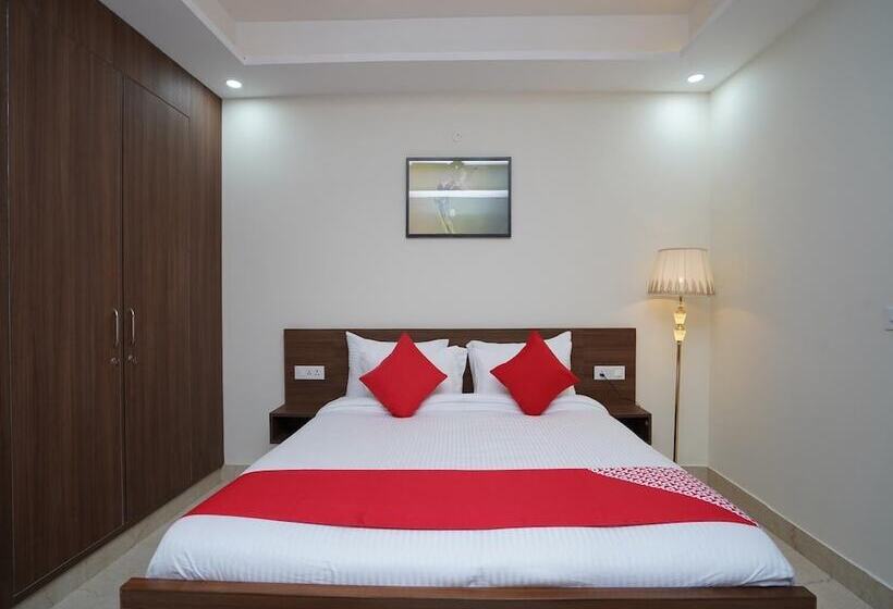 Hotell Pllazio Residency