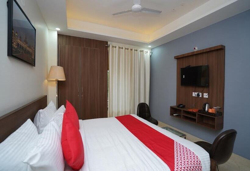 Hotell Pllazio Residency