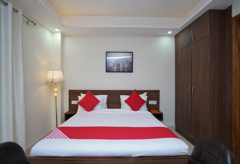 Hotell Pllazio Residency