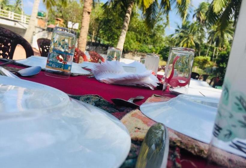 فندق Yoho Lake View Resort