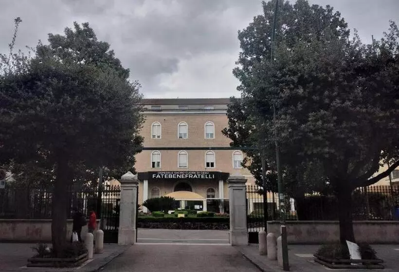 Palazzo Dei Catenielli 63 B&b