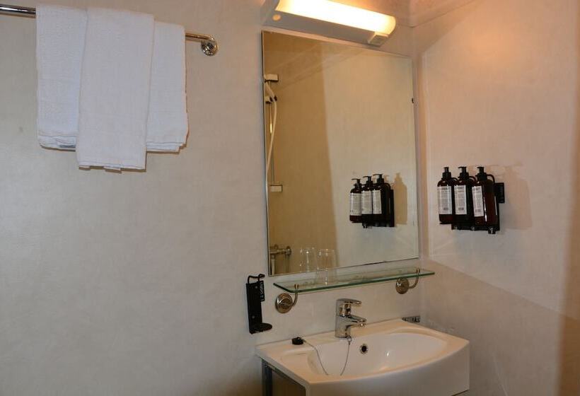 Vatnahalsen Høyfjellshotell