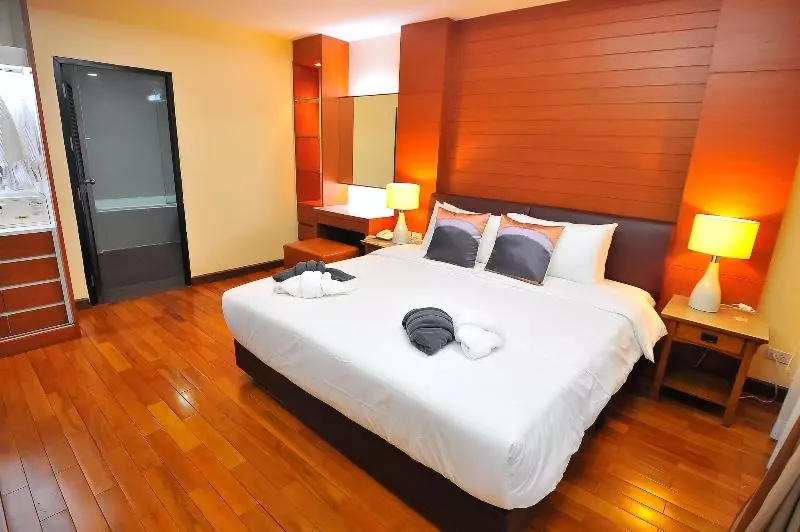 هتل 42grand Residence