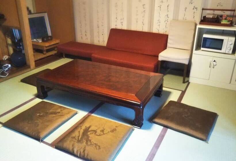 پانسیون Yuya Takanoyu