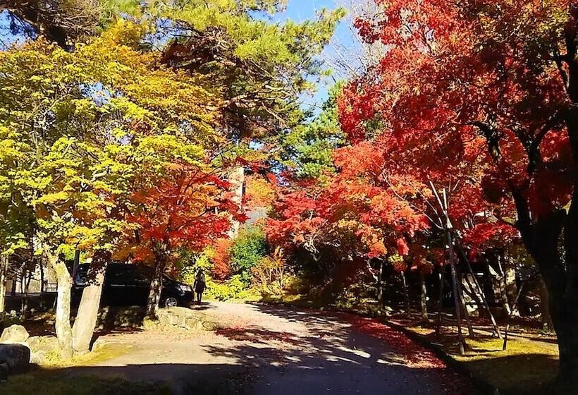 پانسیون Yuya Takanoyu