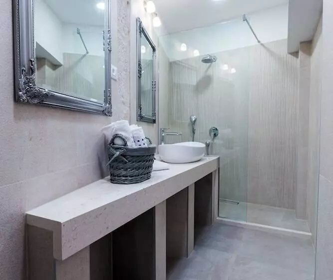 Apartments & Rooms Dujam