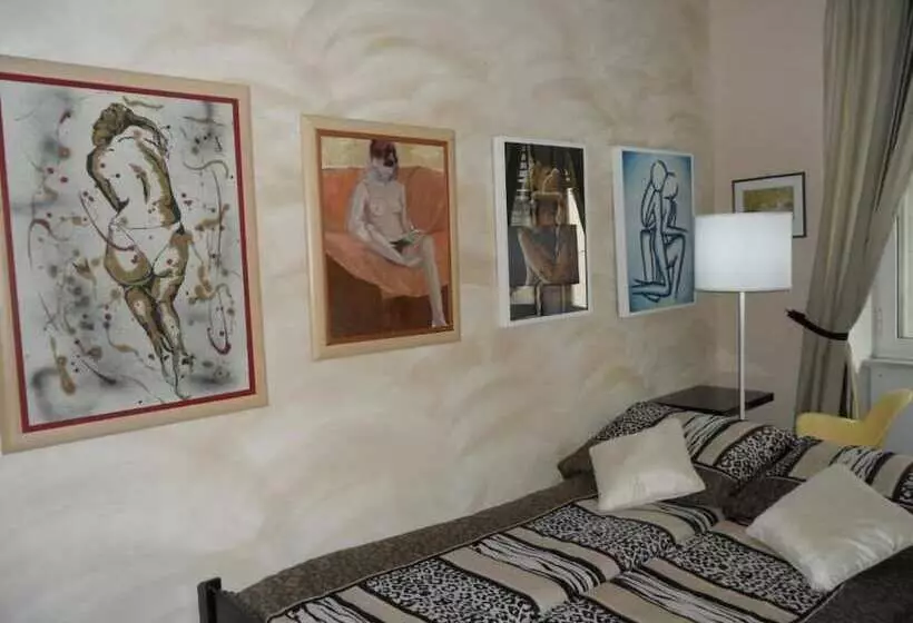 Hostel Morcic Ri