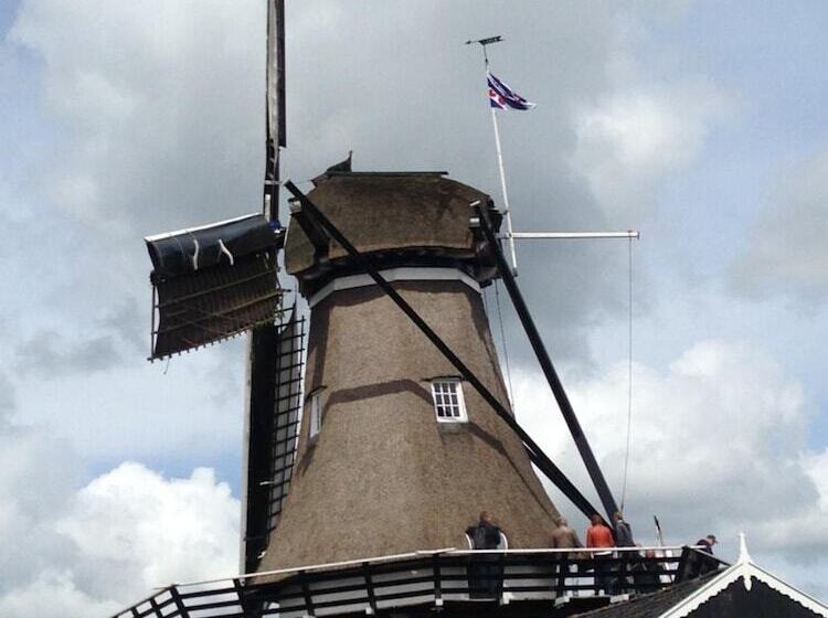 Nocleg ze śniadaniem Mid83