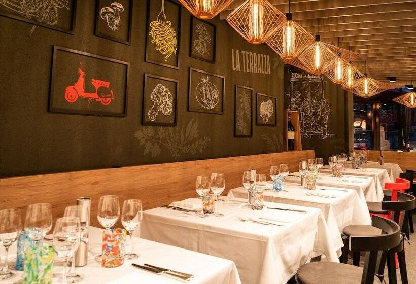 酒店 Stockalperhof