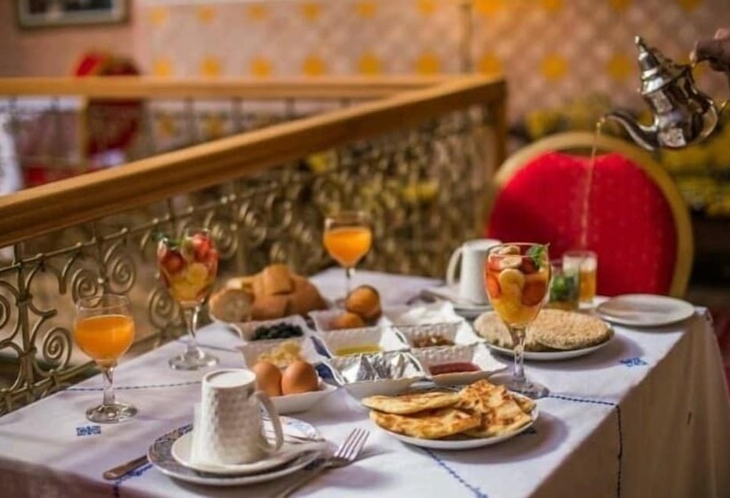 Palais Laraichi Riad La Porte Bleue Suites