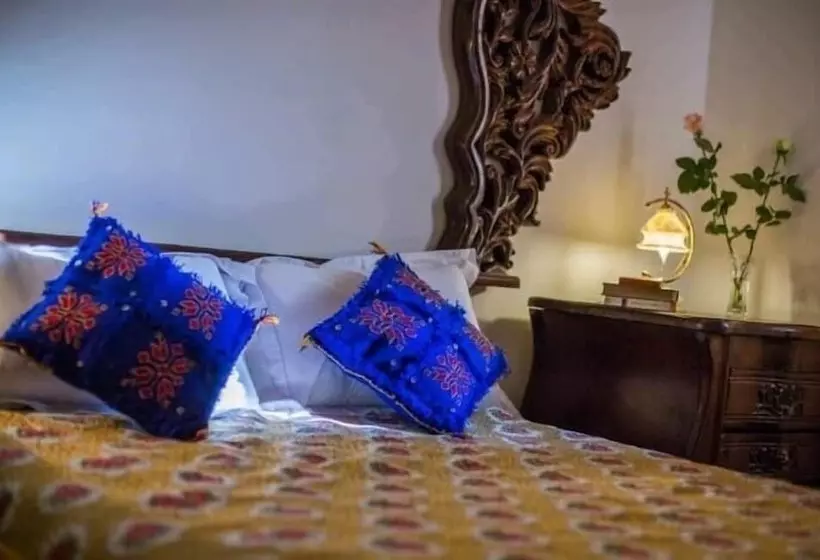 Palais Laraichi Riad La Porte Bleue Suites