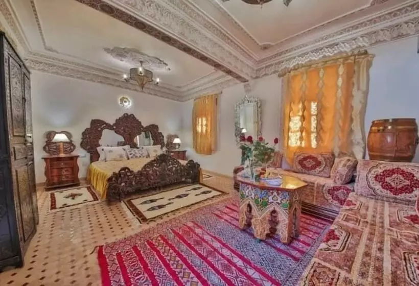 Palais Laraichi Riad La Porte Bleue Suites