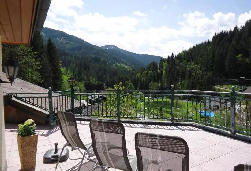 Hotelli Das Geierberg