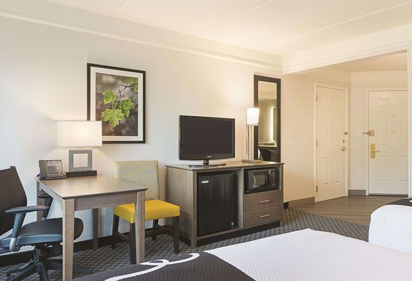 ホテル La Quinta By Wyndham Atlanta Perimeter Medical