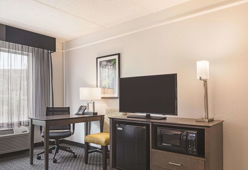 ホテル La Quinta By Wyndham Atlanta Perimeter Medical