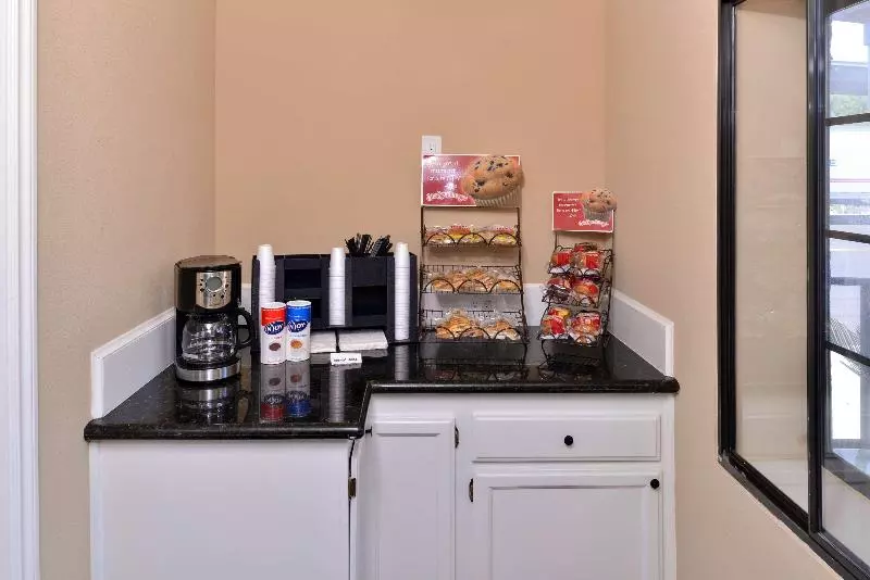 酒店 Laguna Inn And Suites