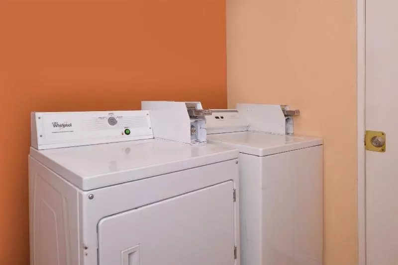 酒店 Laguna Inn And Suites