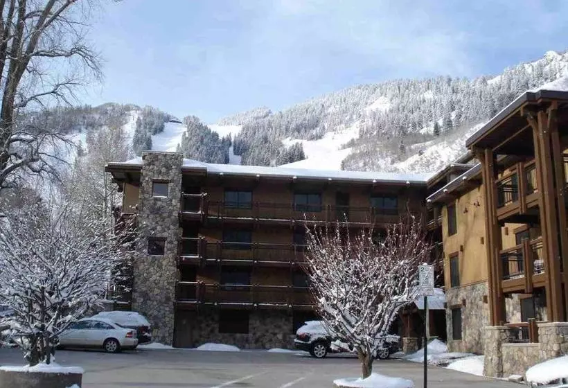 هتل Lift One Condominiums