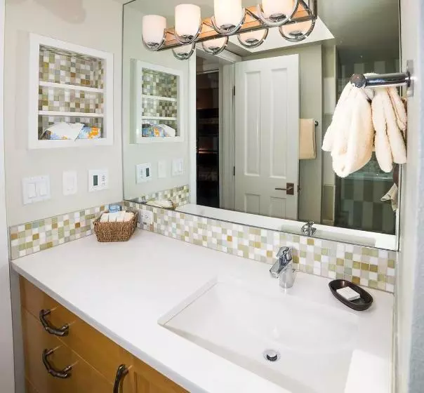 هتل Lift One Condominiums