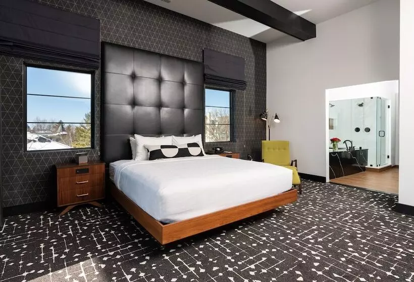 호텔 The Earl In Charlevoix