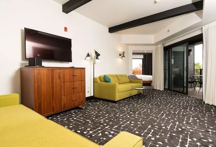 호텔 The Earl In Charlevoix