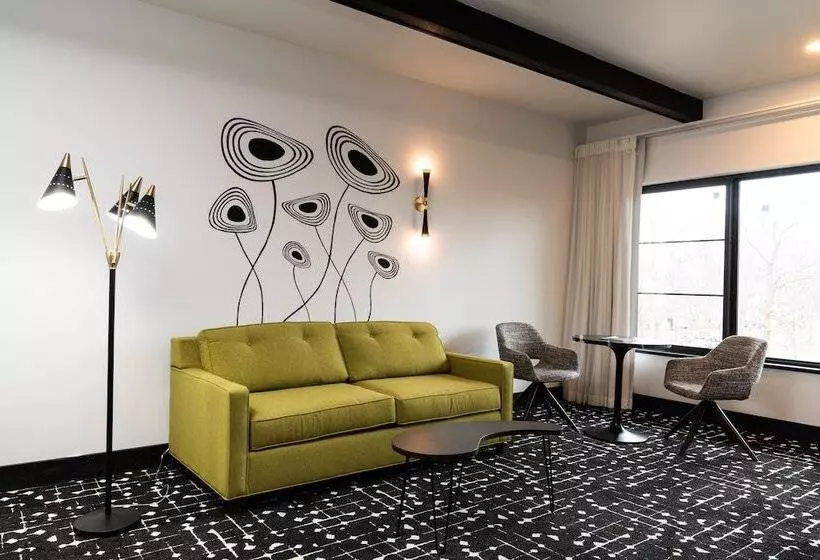 호텔 The Earl In Charlevoix