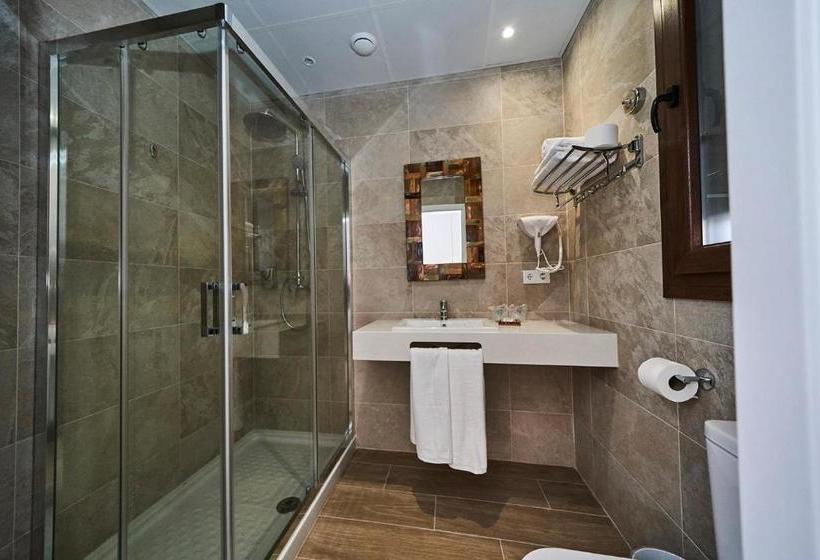 هتل Bajamar Ancladero Playa