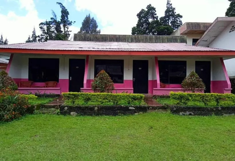 Hotelli Oyo 2322 Dien Karona