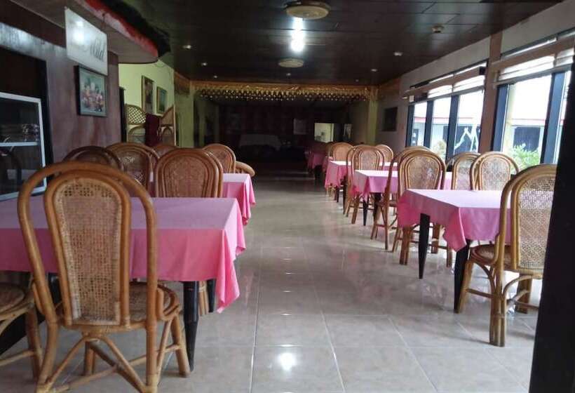 فندق Oyo 2322 Dien Karona