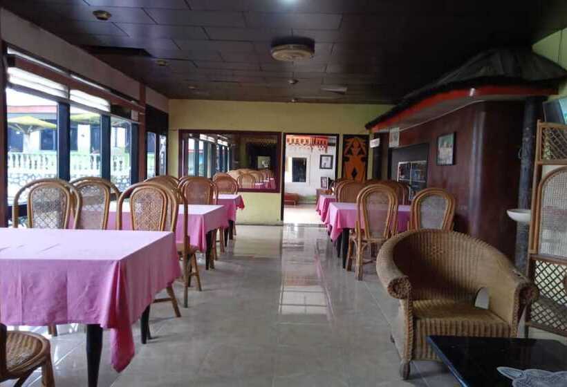 فندق Oyo 2322 Dien Karona