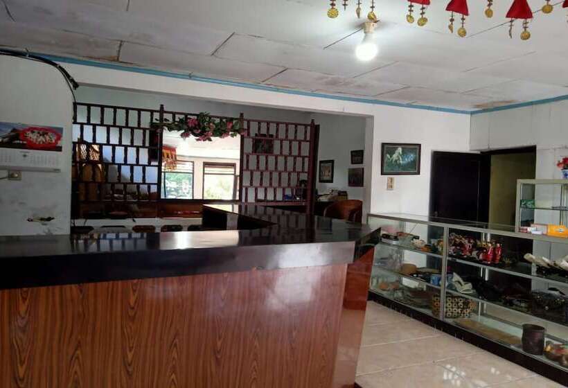 فندق Oyo 2322 Dien Karona