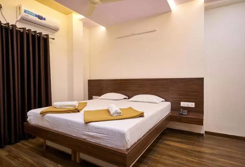 Hotel Ranjan Deluxe