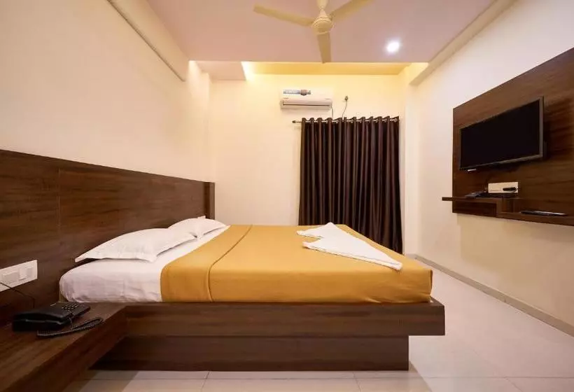Hotel Ranjan Deluxe
