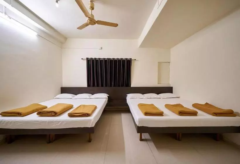Hotel Ranjan Deluxe